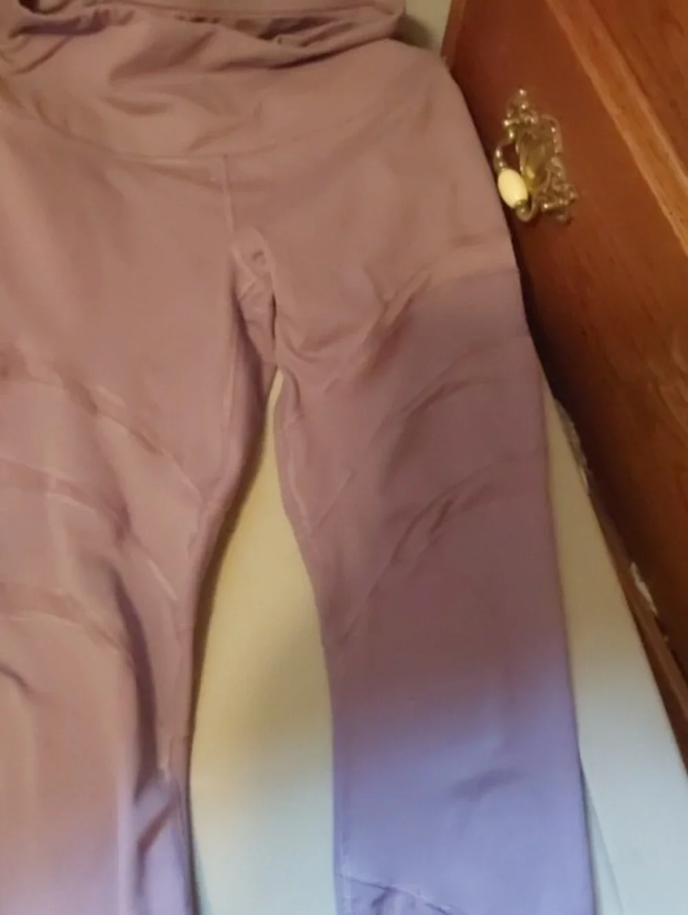 Lilac High-Waist Yogalicious Leggings.